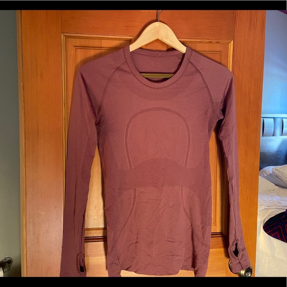 lululemon athletica Tops - Lululemon long sleeve swiftly top